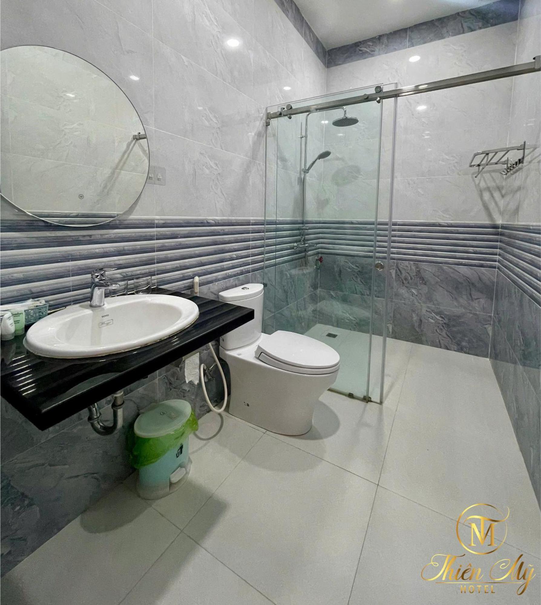 Khach San Thien My Hotel Rach Gia Bagian luar foto